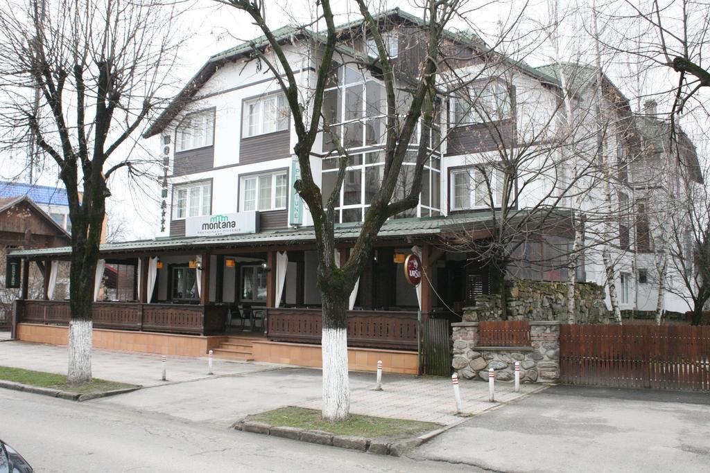 Pensiune Montana Curtea de Argeş Eksteriør billede